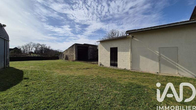 Maison - 280 m² - 9 pièces