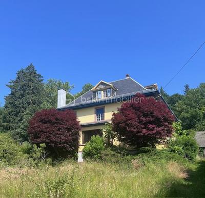 Demeure - 320 m² - 12 pièces