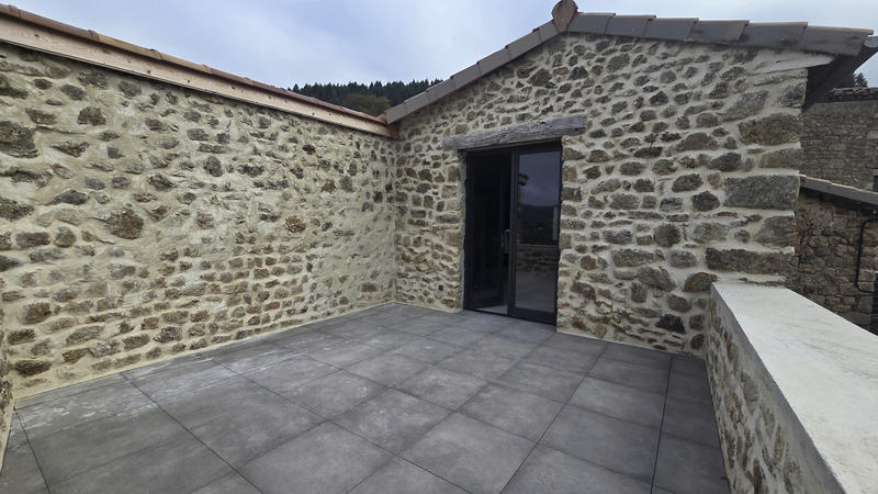 Maison - 167 m² - 6 pièces