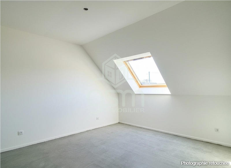 Maison - 104 m² - 5 pièces