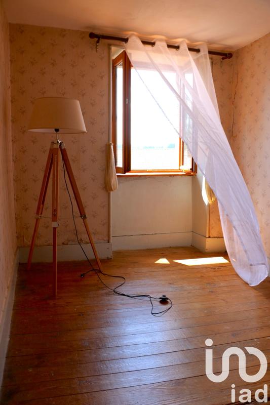 Maison - 93 m² - 4 pièces