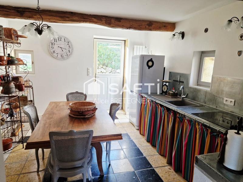 Maison - 280 m² - 10 pièces