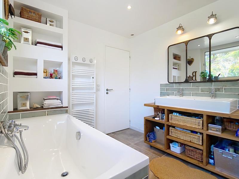 Maison - 111 m² - 5 pièces