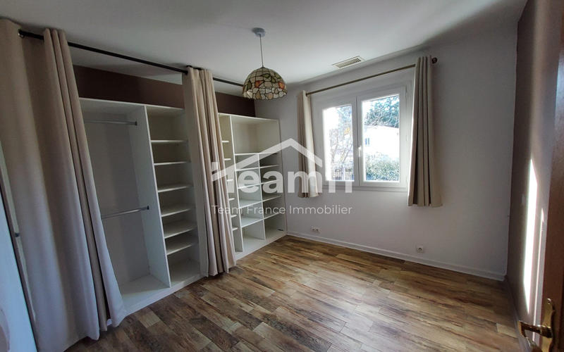 Villa - 183 m² - 6 pièces