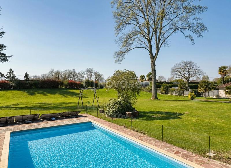 Villa - 380 m² - 11 pièces
