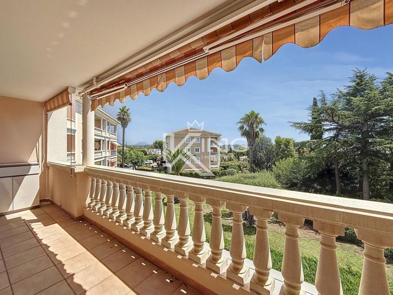 Appartement - 94 m² - 4 pièces