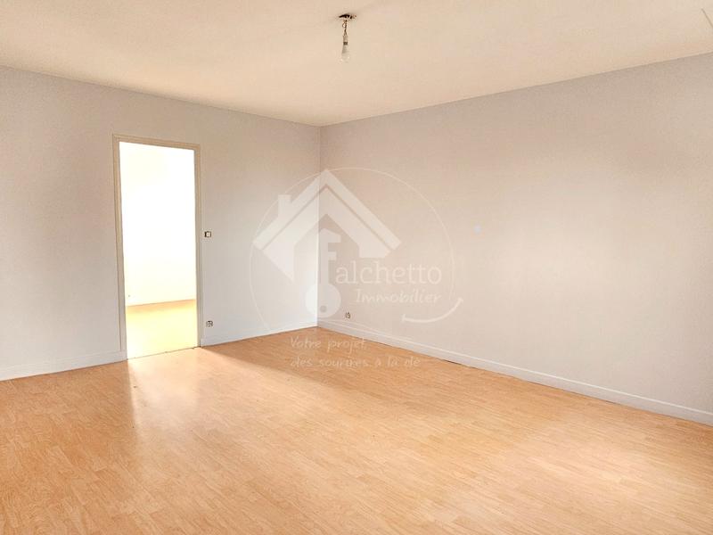 Propriété - 388 m² - 16 pièces