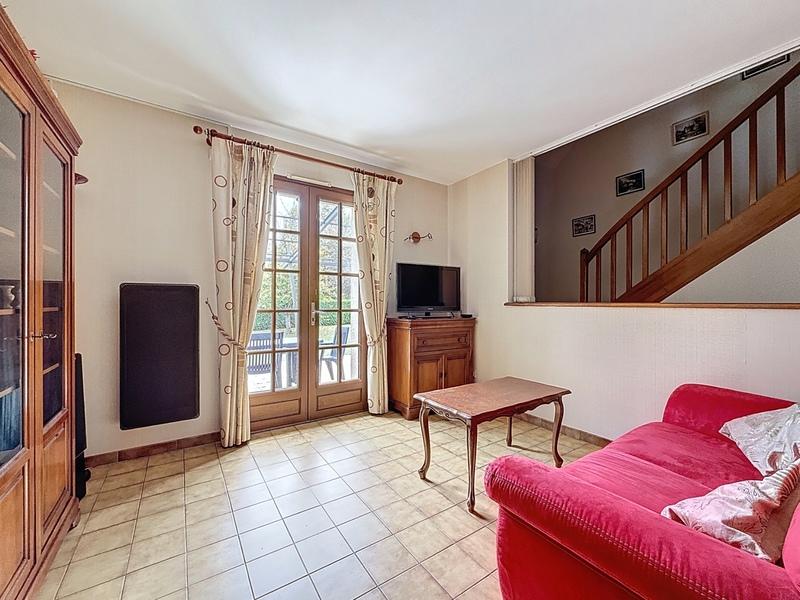 Maison - 212 m² - 8 pièces