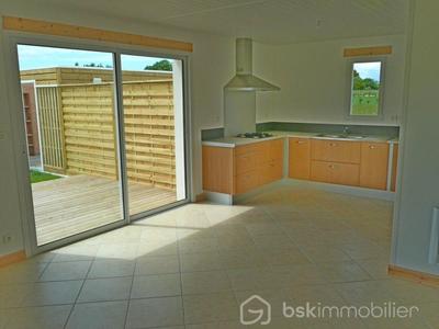 Maison - 85 m² - 4 pièces