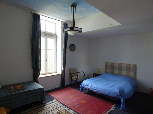 Maison - 228 m² - 7 pièces