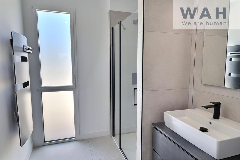 Appartement - 90 m² - 4 pièces