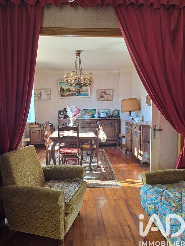 Maison - 140 m² - 8 pièces