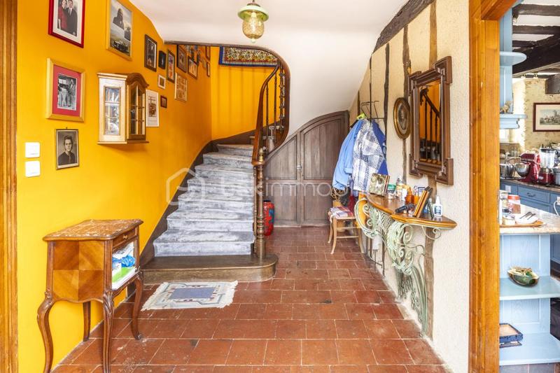 Maison - 400 m² - 10 pièces