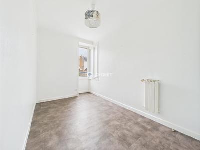 Appartement - 104 m² - 4 pièces