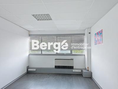 Bureau - 133 m²