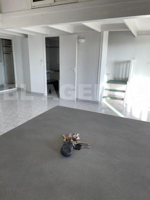 Appartement - 64 m² - 2 pièces