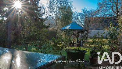 Maison - 181 m² - 8 pièces