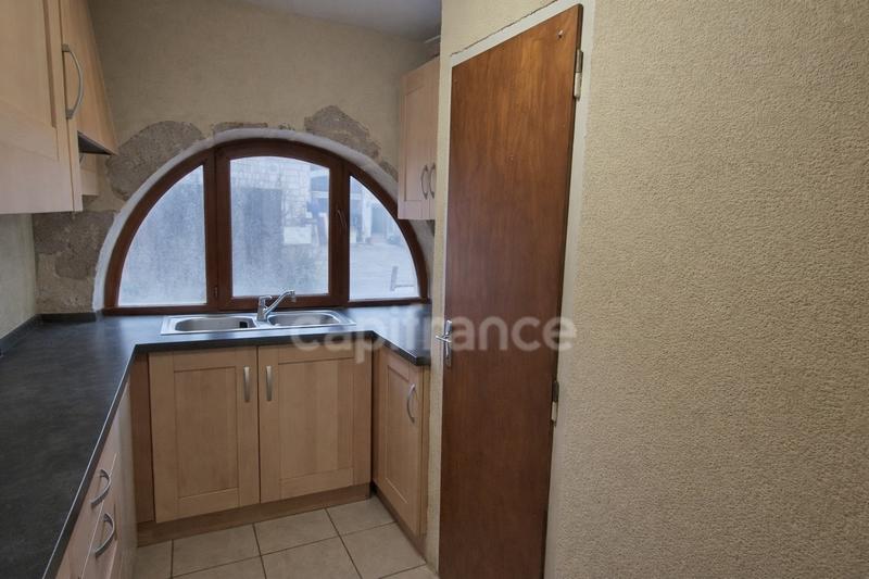 Maison - 340 m² - 16 pièces