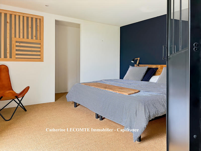 Maison - 285 m² - 10 pièces