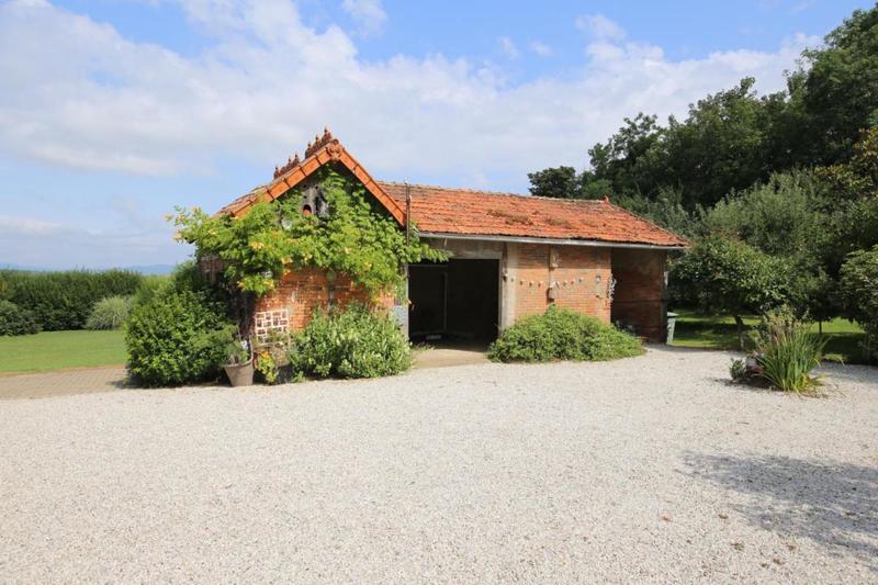 Maison de maîtres - 340 m² - 8 pièces