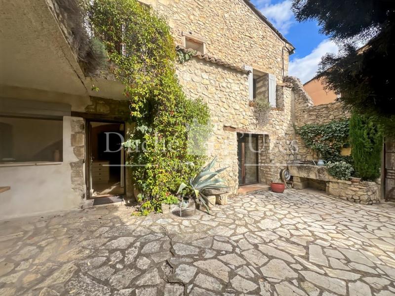 Maison de village - 160 m² - 6 pièces