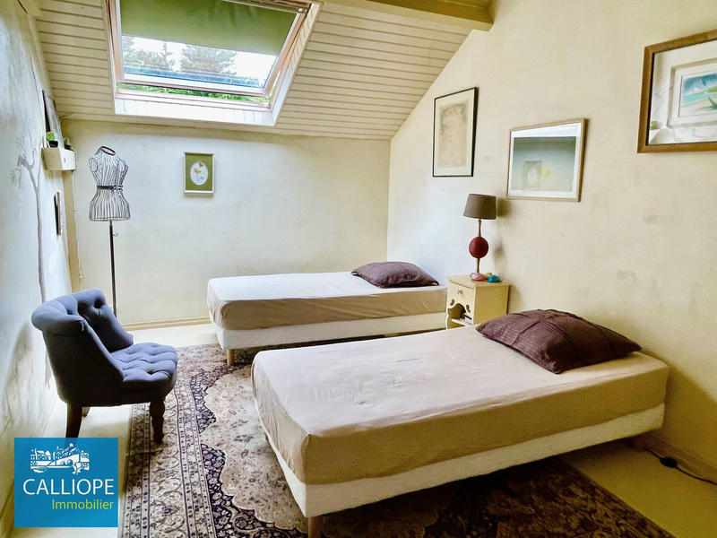 Maison - 208 m² - 8 pièces