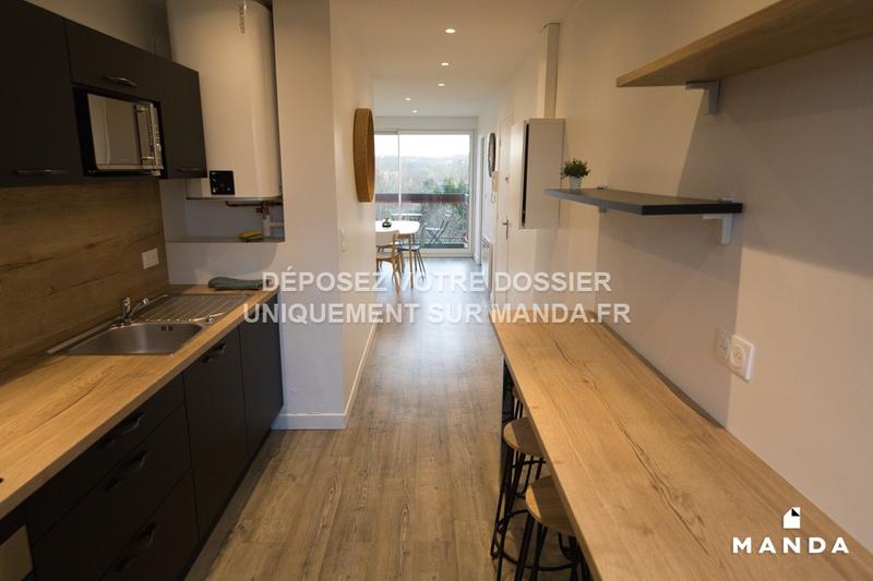 Chambre - 11 m² - 5 pièces