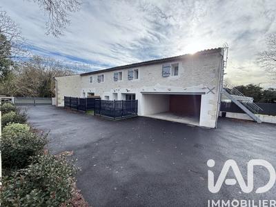 Maison - 193 m² - 9 pièces