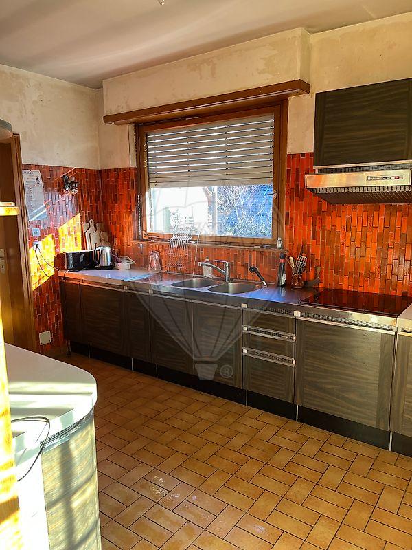 Maison - 213 m² - 8 pièces