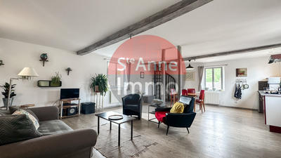 Maison - 240 m² - 4 pièces