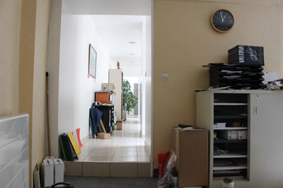 Local commercial - 100 m² - 3 pièces