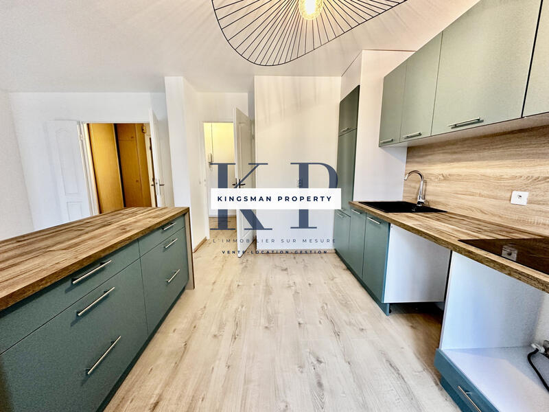 Duplex - 92 m² - 4 pièces