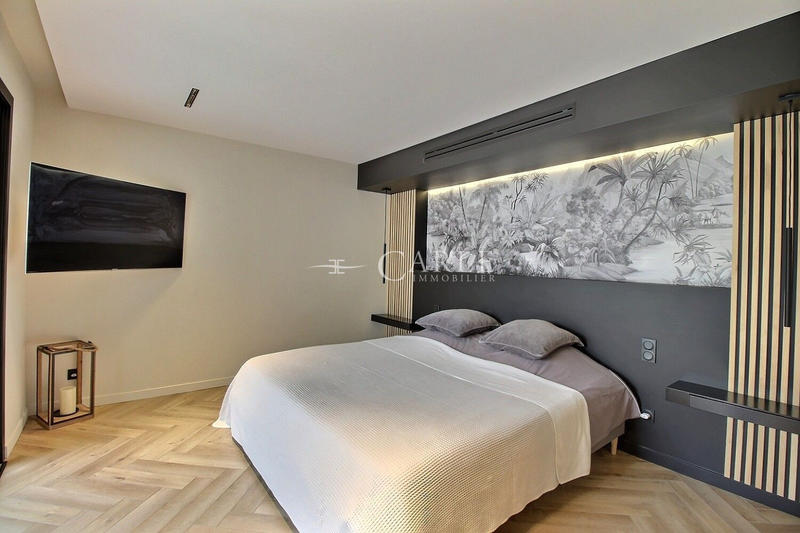 Maison contemporaine - 220 m² - 6 pièces