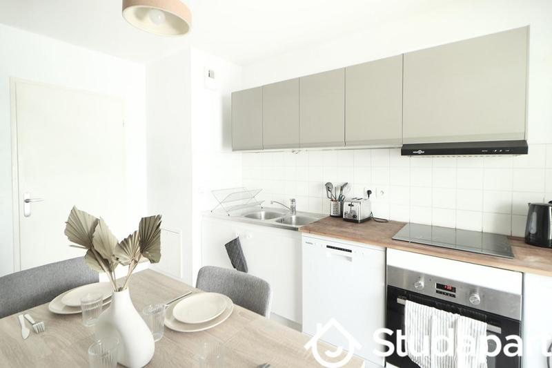 Chambre - 10 m² - 1 pièce