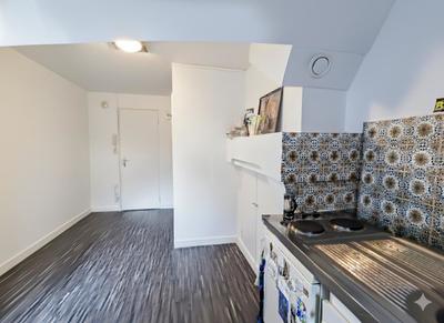 Studio - 14 m² - 1 pièce