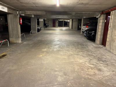Parking / Garage - 11 m²