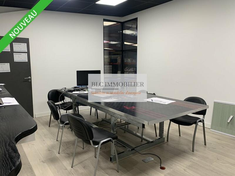 Entrepôt - 1 150 m²