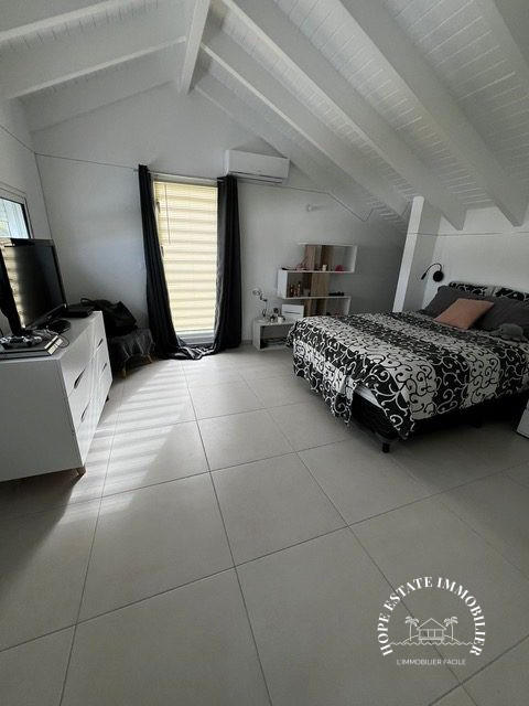 Villa - 105 m² - 4 pièces