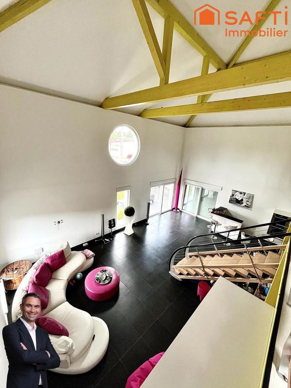 Maison - 236 m² - 5 pièces