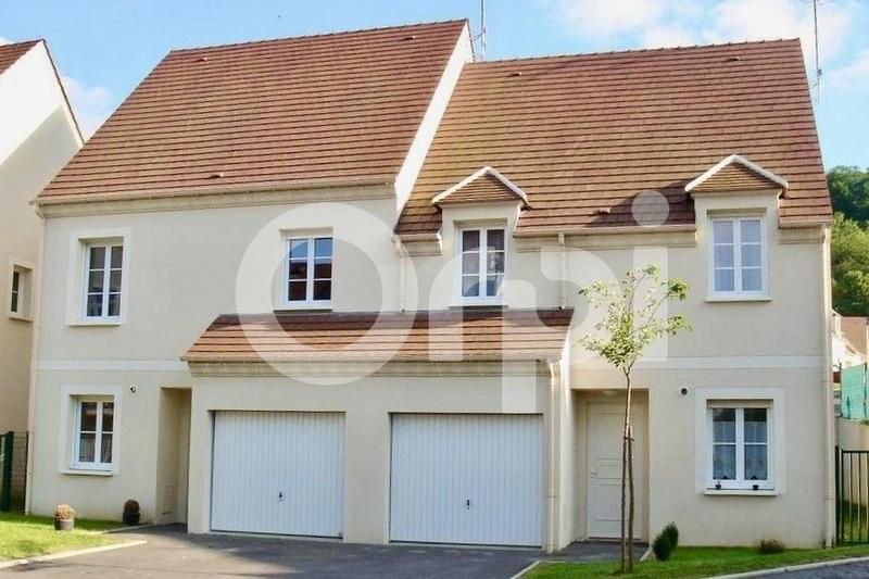 Maison - 95 m² - 4 pièces