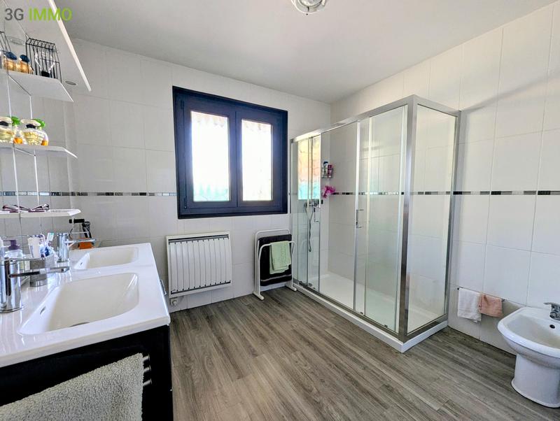 Villa - 145 m² - 4 pièces