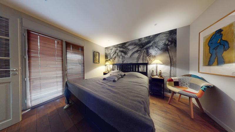 Maison - 330 m² - 7 pièces