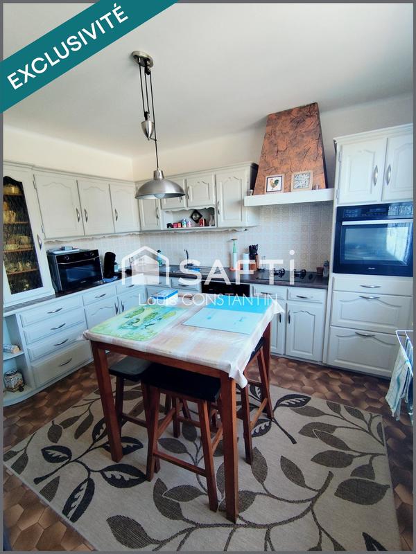 Maison - 174 m² - 9 pièces