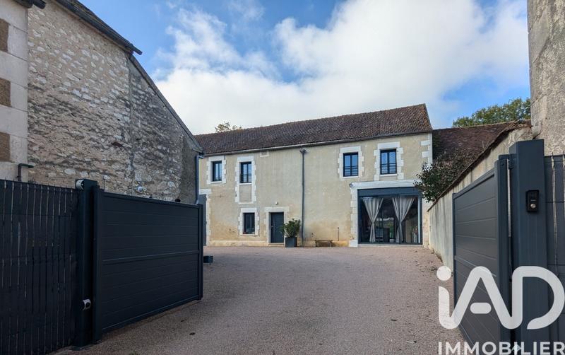 Maison - 341 m² - 10 pièces