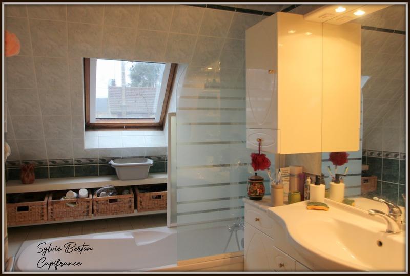 Maison - 98 m² - 6 pièces