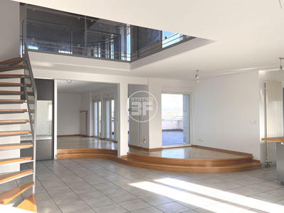 Duplex - 200 m² - 6 pièces
