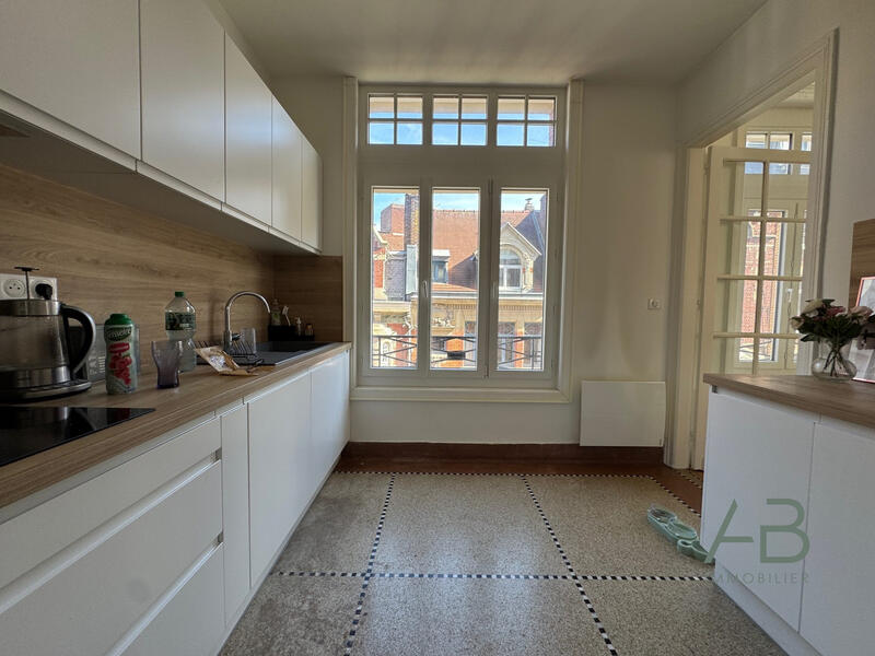 Appartement - 85 m² - 3 pièces