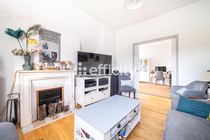 Appartement - 100 m² - 6 pièces