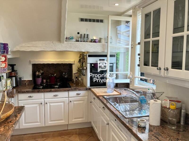 Propriété - 148 m² - 5 pièces