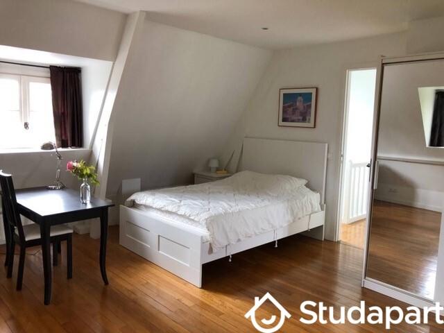 Chambre - 28 m² - 1 pièce